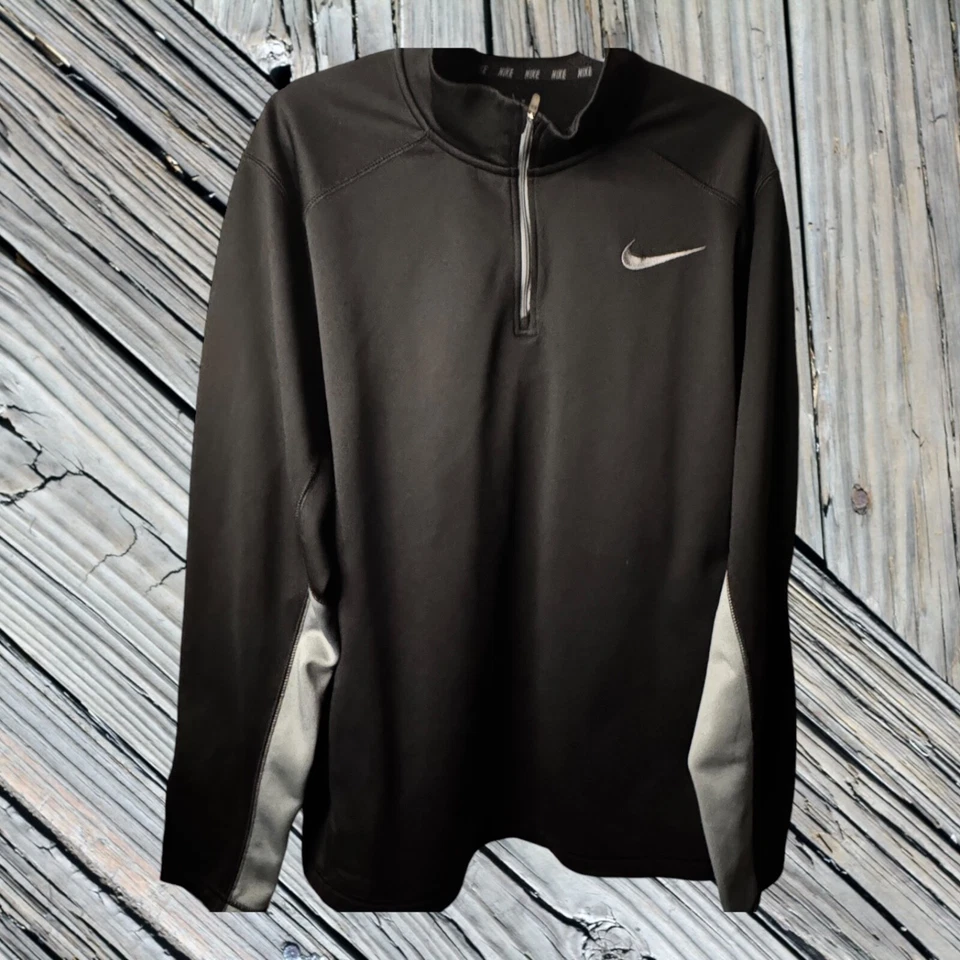 Chaqueta Nike 1/4 Cremallera Cuello Alto Manga Larga Ajuste Térmico Talla XL Negra y Gris Foto 1 de 4