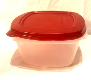 Rubbermaid #401F ~ Contenedor transparente de 4,2 tazas con tapa roja #401D a juego - Imagen 1 de 4