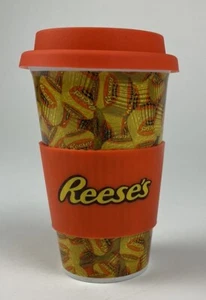 Taza de mantequilla de maní Reese's taza de café de viaje de cerámica tapa y agarre de silicona - Imagen 1 de 6