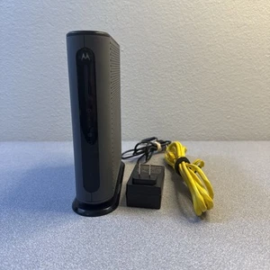 Motorola MB8611 Ultra Fast DOCSIS 3.1 Cable Modem w/ Power Adapter - Picture 1 of 4