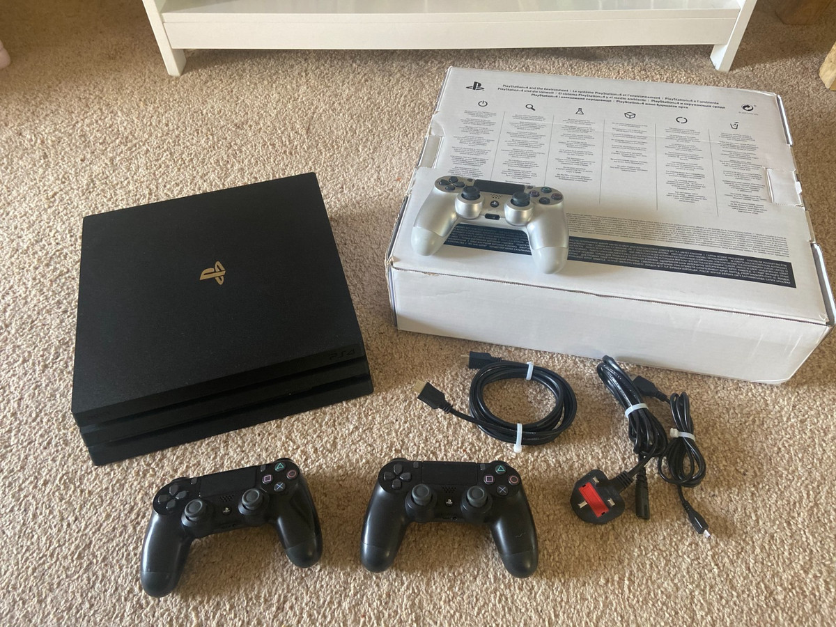 Playstation 5 TLDR Review: PlayStation 4 Pro 1TB Console