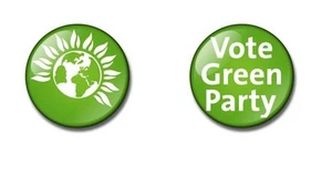 Vote Green Party 25mm button badge / fridge magnet ELECTION, Politics - Picture 1 of 9