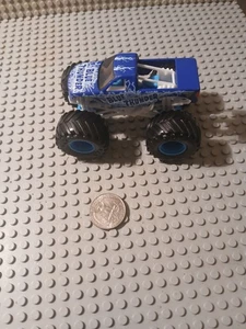 Pneumatici Monster Jam Blue Thunder Diecast Truck Spin Master Lightning Graphics BKT - Foto 1 di 2