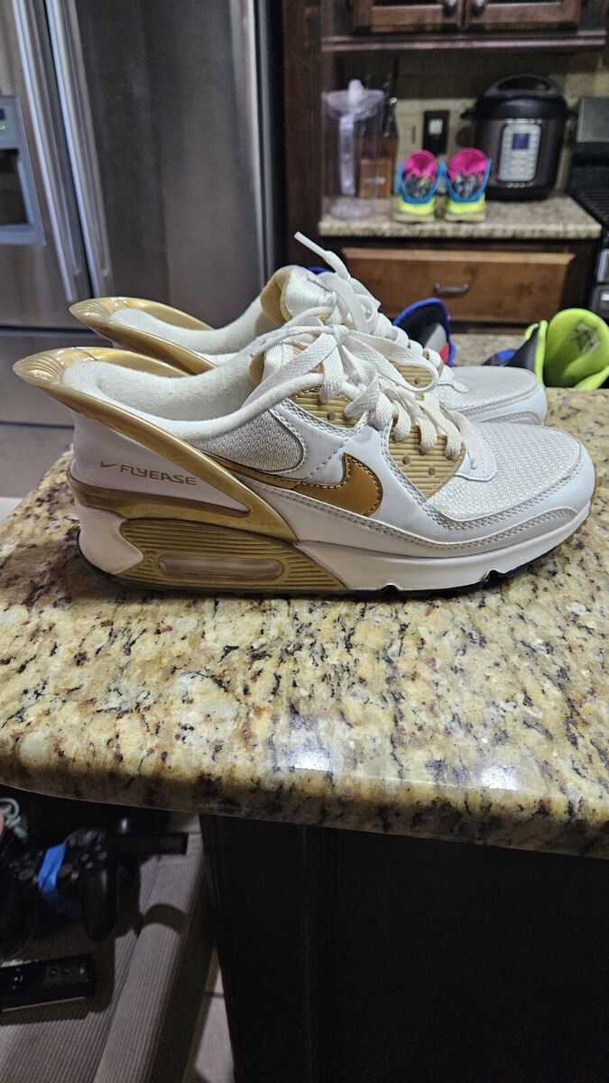 Nike Air Max 90 FlyEase Metallic Gold for Sale Nike Air Max 90 FlyEase Metallic Gold for Sale