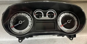 2014-2017 Fiat 500L Instrument Cluster / Speedometer OE 52056263 OE - Bild 1 von 5