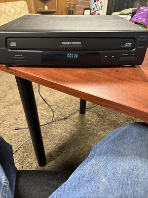Vtg 1999 Philips Magnavox CDC 735 Five Disc CD Changer No Remote-Tested Working - Image 1 of 4
