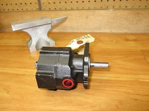 Danfoss 30B1E1B2-L20 *NEW PLZ READ* Hydraulic Pump 49905-3 - Imagen 1 de 12