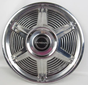 (1) OEM Original 1964 1965 1966 Ford Mustang 14 inch Hubcap Wheel Cover - Picture 1 of 12