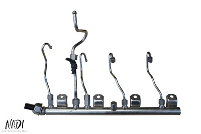 2010 - 2014 BMW E71 X6M E70 X5M S63 4.4L ENGINE FUEL RAIL W/SENSOR OEM 7537319 - Imagem 1 de 4