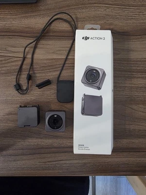 DJI Action 2 Power Combo 4K Action-Kamera - Schwarz - Bild 1 von 4