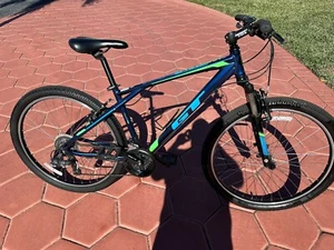 GT Palomar AL Mountain Bike Medium Frame Size 27.5 All Terra 565. - Picture 1 of 12