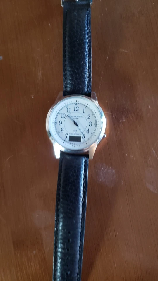 Relojes para hombre E.H 23S A H HOWARD Atomic La Crosse Training Technology  Foto 1 de 4