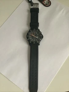 LUMINOX SERIES 8800 RECON CARBON CASE SAPPHIRE CRISTAL WR 200METERS - Picture 1 of 6