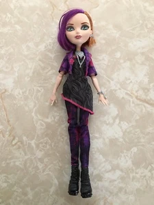 Muñeca Monster High 11" EVER AFTER HIGH POPPY O'HAIR THROUGH THE WOODS - Imagen 1 de 3