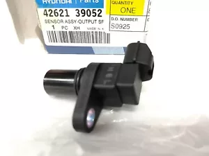 4262139052 Auto Trans Speed Sensor Genuine HYUNDAI OEM Speed Sensor - Picture 1 of 5