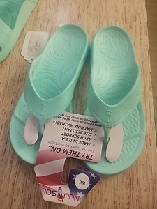 NUUSOL CASCADE AURORA WAVE FLIP-FLOPS WOMENS SIZE 6- NEW - Picture 1 of 8
