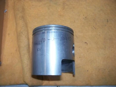 Vintage Snowmobile Rupp Nitro Tohatsu 440 Piston Only RH NEW OEM TR440-2-10010 - Image 1 of 4