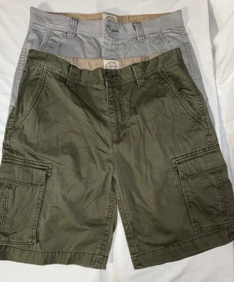 Paquete de pantalones cortos St. John para hombre talla 34 verde y gris Foto 1 de 4