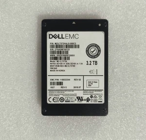Disco rigido SSD DeLL EMC 3.2T SAS 12Gb MZILT3T2HALS-000C3 - Foto 1 di 1