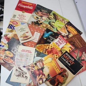 Lot of 15 COOKBOOKS Small Grocery Checkout Bisquick Campbell Hunts & MORE - Picture 1 of 9