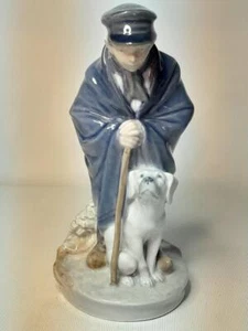 Royal Copenhagen HIRTENJUNGE MIT HUND Figur 782 7,25" 18,25 cm groß - Bild 1 von 6