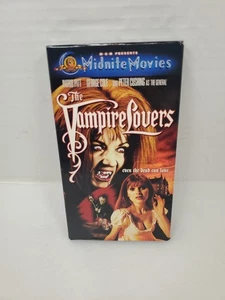 The Vampire Lovers (VHS, 2000) Peter Cushing, Ingrid Pitt - Picture 1 of 7