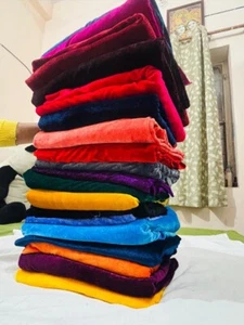 Indian Silk Velvet Scraps Boho Fabric Swatches Velvet Square Remnants Fabrics - Picture 1 of 9