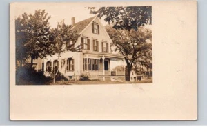 Lowell MA cancelar, vestido terminado, viaje en tren a Maine 1909 RPPC postal - Imagen 1 de 3