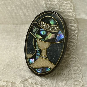 New Zealand Art Deco Inlaid Chic Lady In Hat Abalone - Picture 1 of 5