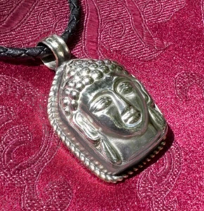 Sehr schönes silbernes BUDDHA-KOPF AMULETT aus TIBET, sehr massiv - Bild 1 von 3