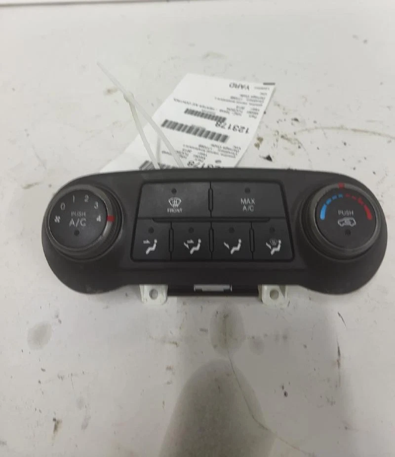 Hyundai Tucson 2014-2015 aire acondicionado calefacción control de temperatura, OEM Foto 1 de 2