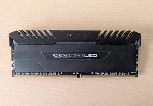 Corsair Vengeance LED 8GB DDR4 288 Pin Desktop Memory RAM 3000Mhz PC4-24000 - Picture 1 of 3