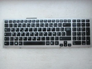 Sony Vaio VPCF1 (PCG-81212M) keyboard with palmrest (P/N: 012-203A-2652-A) - Picture 1 of 2