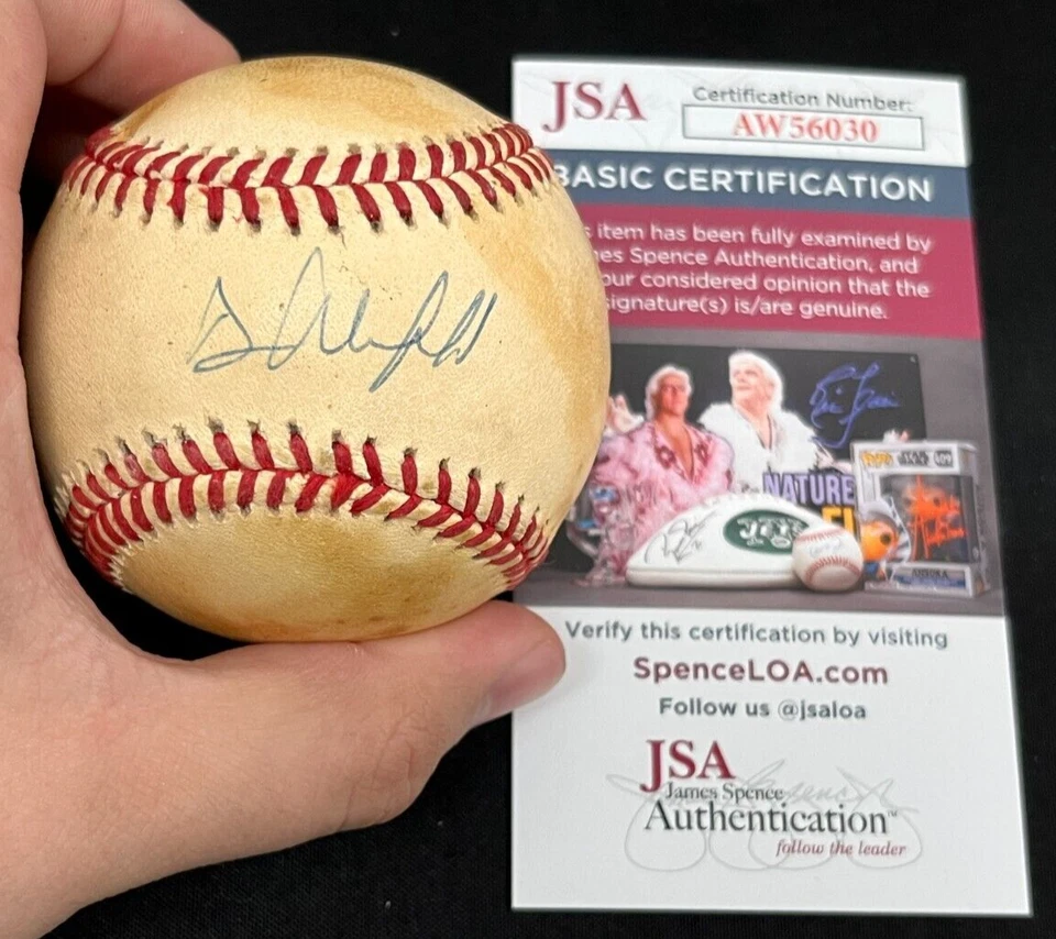 Dave Winfield Hand Signed Autographed Rawlings Baseball JSA/COA WM AA 93024 - Image 1 of 4