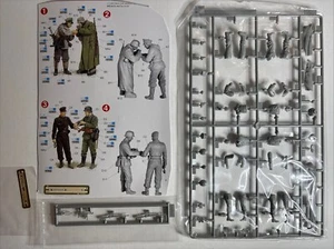 Dragon # 6343 German WWII Stalingrad Inferno 4 Figures 1/35 Scale Model Kit - Picture 1 of 3