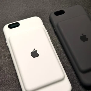 Coque Apple iPhone 6/6S Smart Battery【100% Authentique】- Noir/Blanc Livraison Gratuite - Photo 1 sur 19