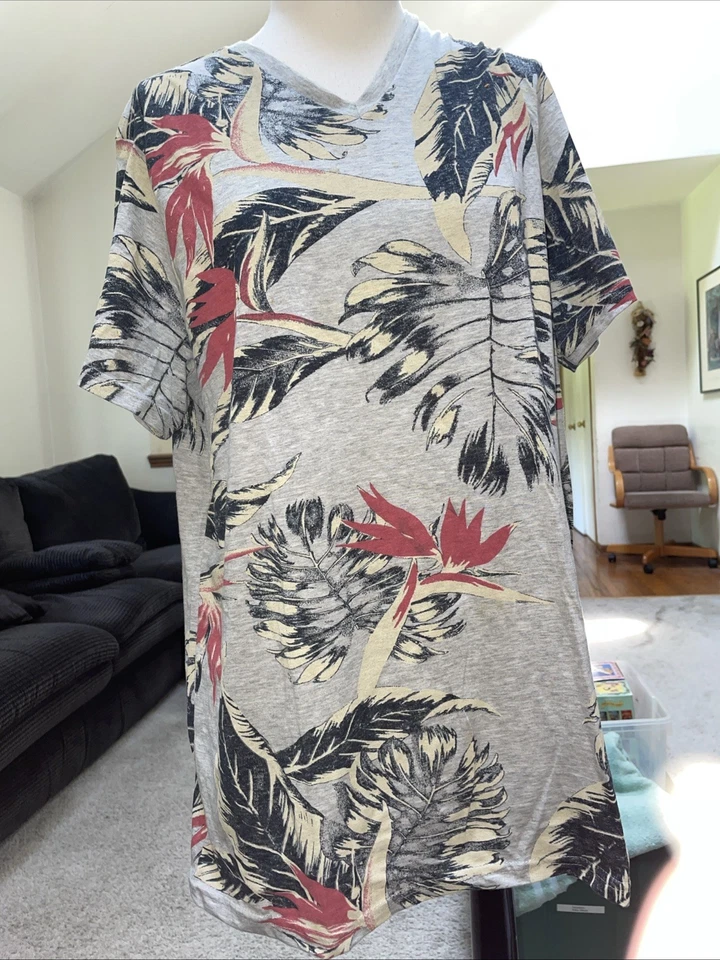 Рубашка с коротким рукавом Mossimo Supply Co с V-образным вырезом цветочный узор размер большой - Изображение 1 из 1