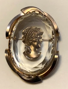 Vintage Reverse Intaglio Oval Clear Glass Cameo PIn / Brooch Set In Gold Tone 2" - Picture 1 of 5