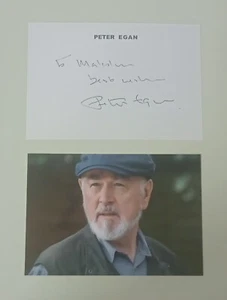 Peter Egan English Actor Original Signature On Postcard With Photo - Picture 1 of 1