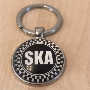 SKA KEYRING REGGAE ROCK FREE UK POST BRAND NEW NOVELTY GIFT KEY RING - Picture 1 of 10