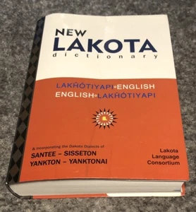 New Lakota Dictionary, 2nd Edition, Lakota Language Consortium, 9780976108290 - Bild 1 von 5