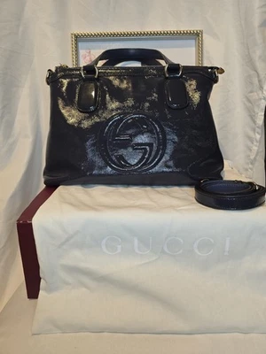 Bolso Bandolera Gucci Soho Blondie Inclusión Completa Cuero Azul Marino Charol Foto 1 de 4