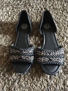 SO Damen-Sandalen schwarz mit silbernen Akzenten flache Schuhe Größe 7 - Bild 1 von 7