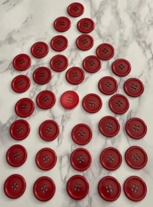 Red  Crafting Plastic Sewing Buttons 4 Hole Button Lot J-7A - Picture 1 of 6