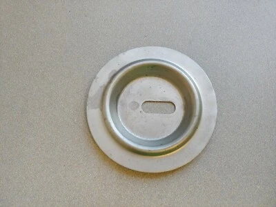 NICE USED ORIGINAL GENUINE PORSCHE 914 914-6 SPARE TIRE HOLD DOWN PLATE 90 MM - Image 1 of 4