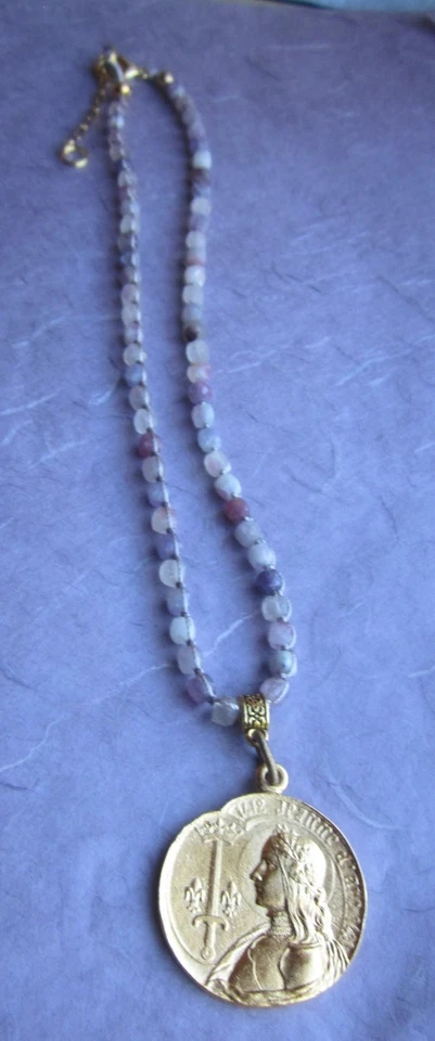 Collar Colgante Oro Juana de Arco Turmalina Flor de Cerezo por Princesa Campesina Foto 1 de 4