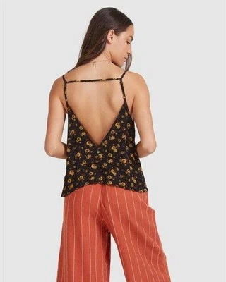 Element Mujeres 6 BLACKWATER CAMI TOP Camisas Sin Espalda Prendas para el torso - Negras Precio de venta sugerido por el fabricante 59,99 USD Foto 1 de 4