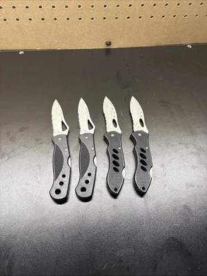 Cuatro Cuchillos de Bolsillo FROST CUTLERY - Juego de Regalo de Navidad - Cuchillos de Bolsillo Foto 1 de 4