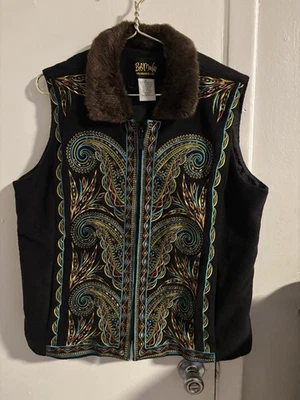 Chaleco artístico portátil Bob Mackie para mujer grande negro cuello de piel sintética bordado Foto 1 de 4