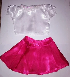 Guter Zustand schönes weißes Oberteil und rosa Rock Puppenoutfit für 18" Puppe - Bild 1 von 4